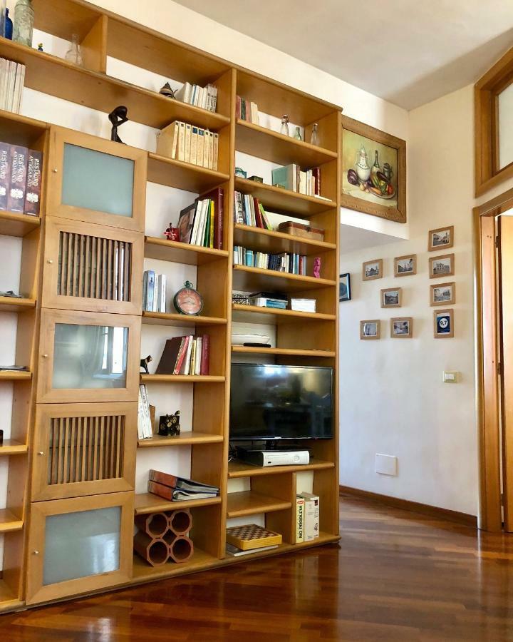 Casa Vacanze Seahorse Salerno Exteriör bild