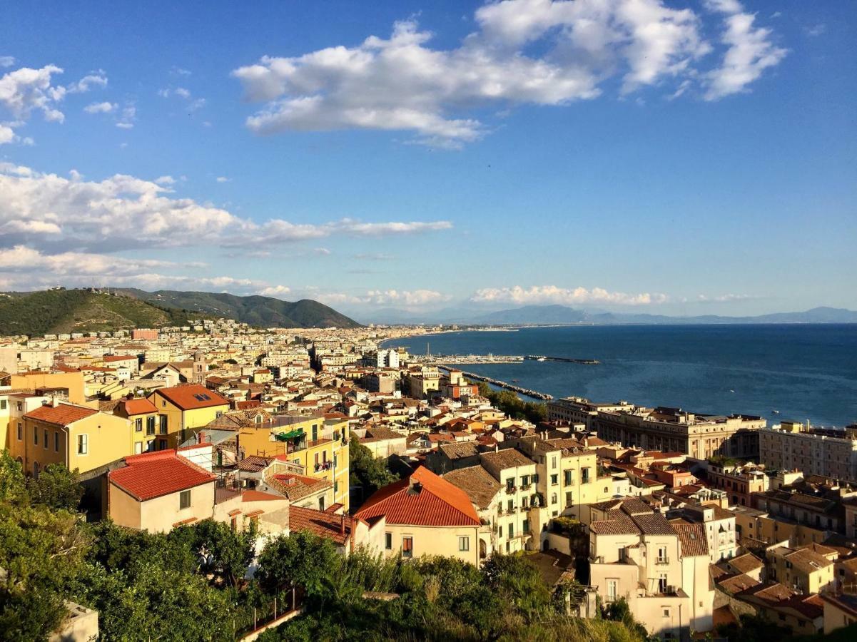 Casa Vacanze Seahorse Salerno Exteriör bild